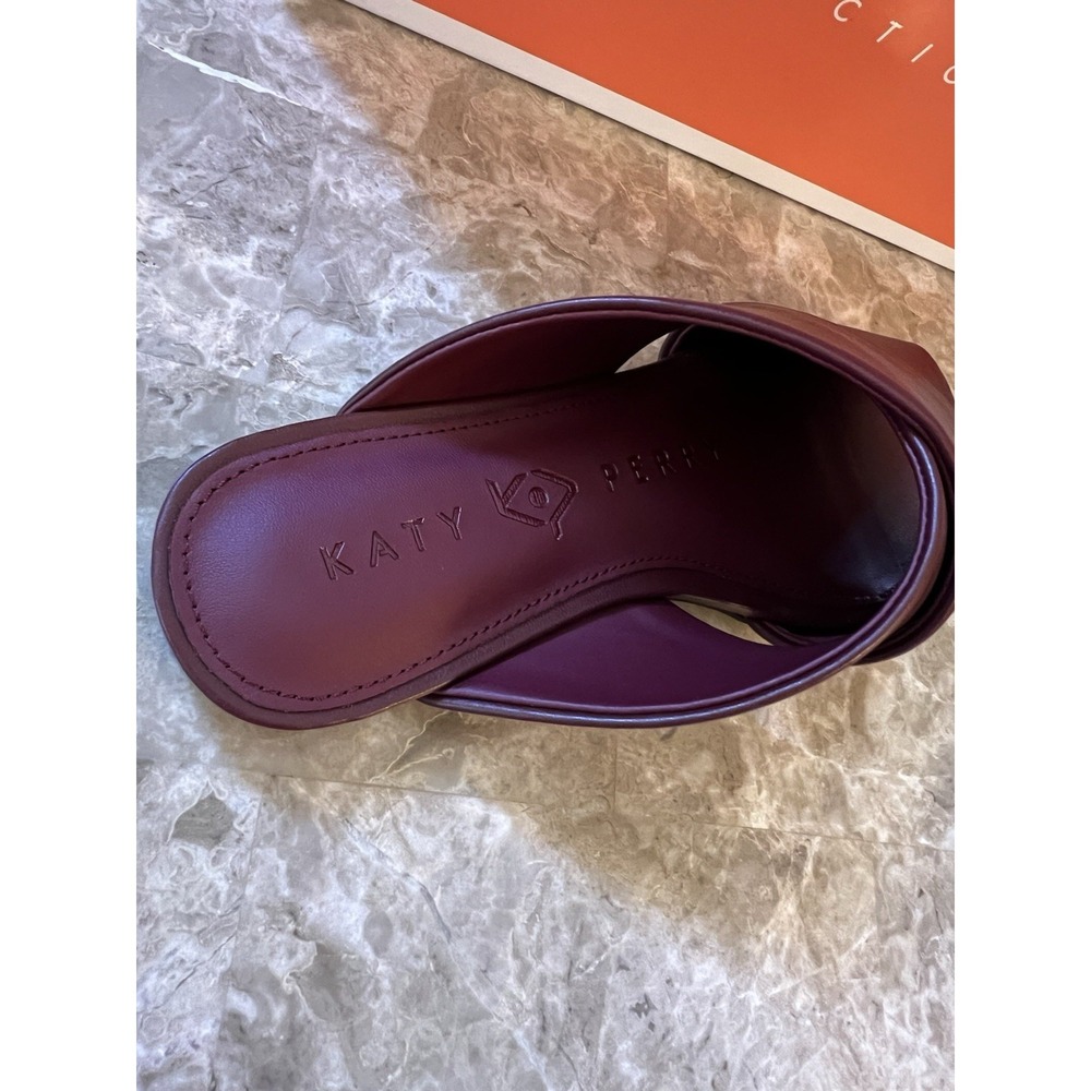 Checked In Slide Sandal Shoe Cranberry Soft Textured Faux Nappa NEW Size 6 Women - Picture 5 of 7
